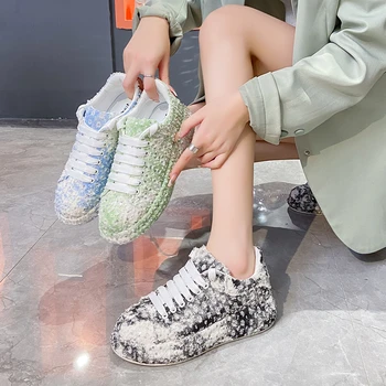Обувь для отдыха, Женская обувь на платформе, Новинка 2023 года, осенние парусиновые женские кроссовки на толстой подошве с блестящими кристаллами, трендовые повседневные кроссовки